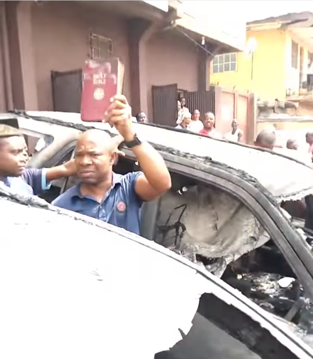 Mystery as Bible refuses to burn after fire razed car in Onitsha ( Video)