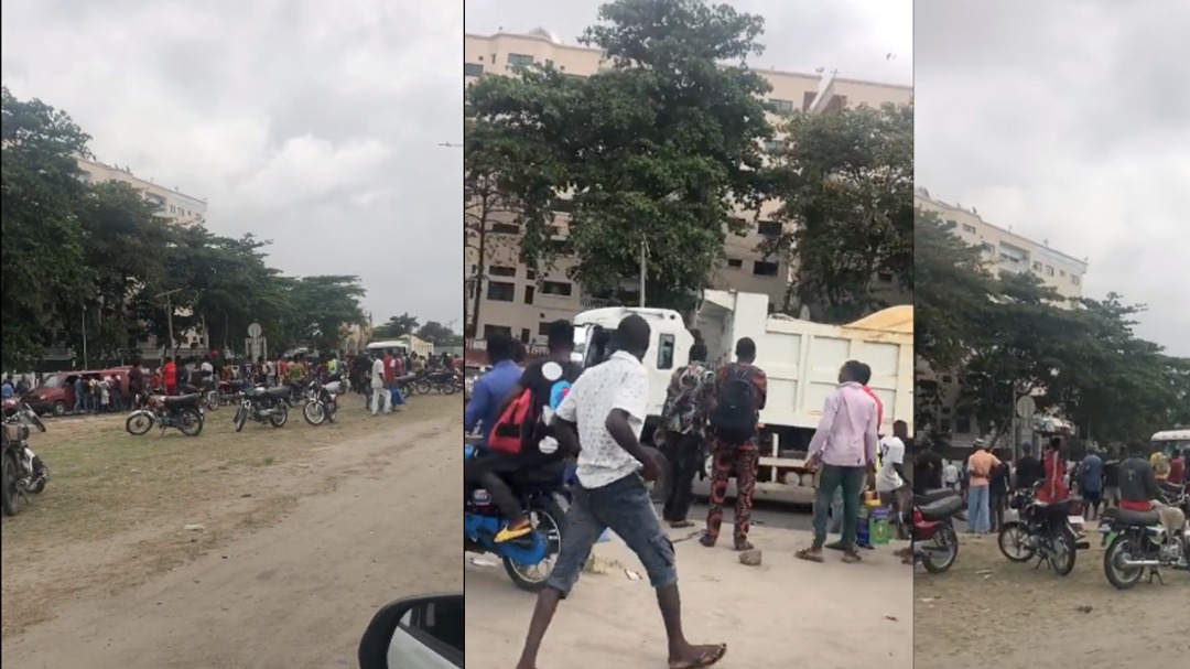BREAKING: Crisis hits Lekki as truck crushes two dispatch riders to death
