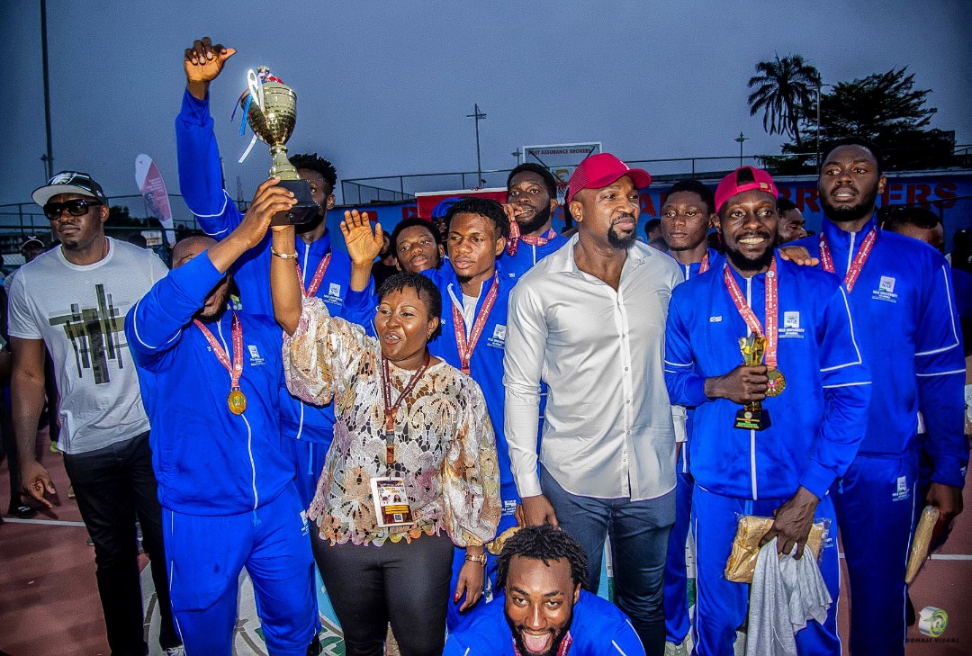 Igoche Mark, NBBF president rewards NUGA basketball winners in Lagos