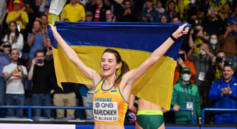 Yaroslava Mahuchikh: Ukraine’s Mahuchikh wins World Indoor High Jump Gold