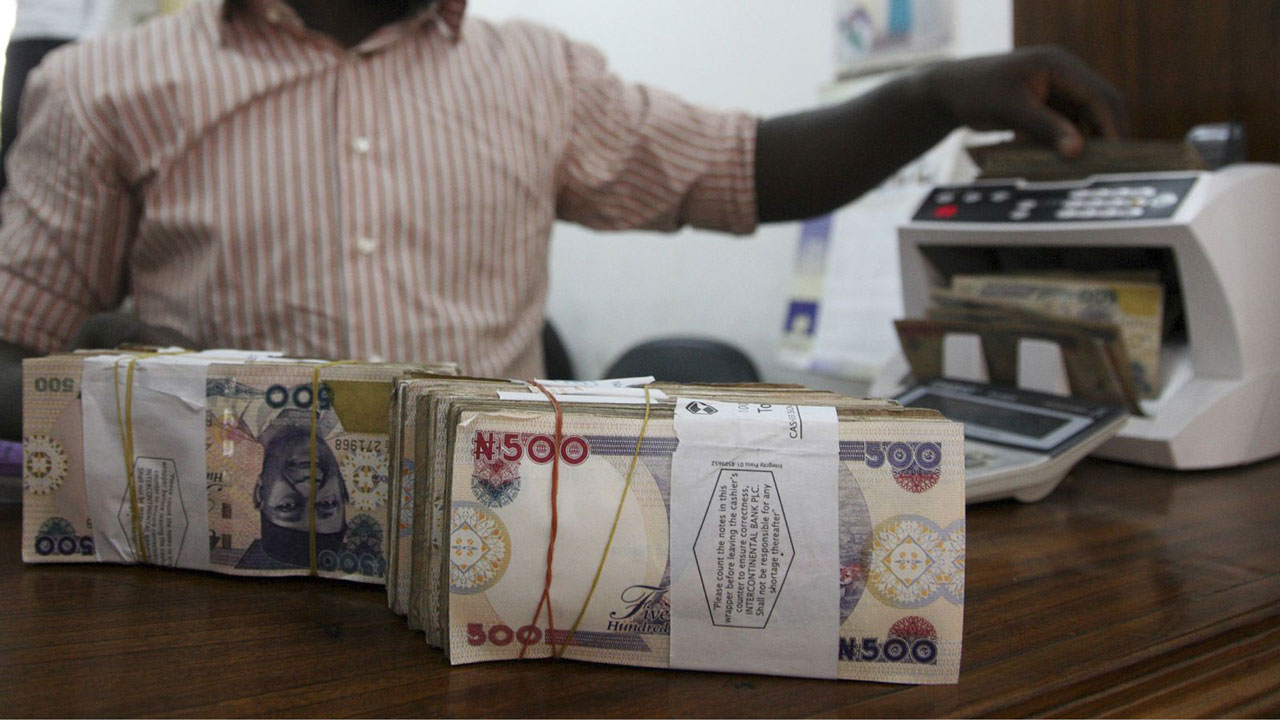 Naira falls big to the lowest level year-to-date at Official Market ( See new exchange rate)