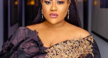 Actress Nkechi Blessing fight ‘Omo Onile’ for disrupting her movie set 