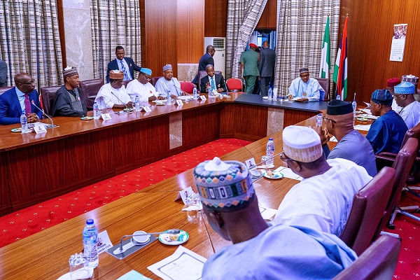 BREAKING: Buhari meets APC Governors, Chairman over presidential primary