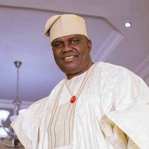 PDP primaries: Senator Akinyelure retrieves cars, dollars from delegates