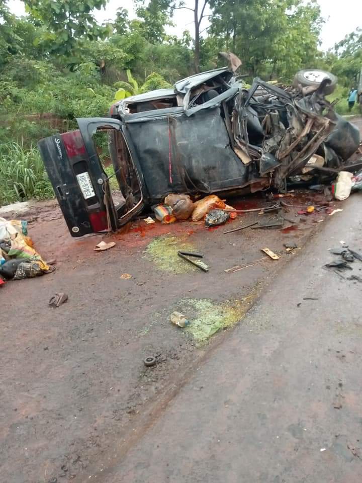 BREAKING: Dangote trailer crushes fully loaded bus along Otukpo road, all passengers feared dead