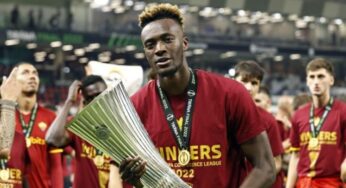 Abraham happy to extend contract at Roma