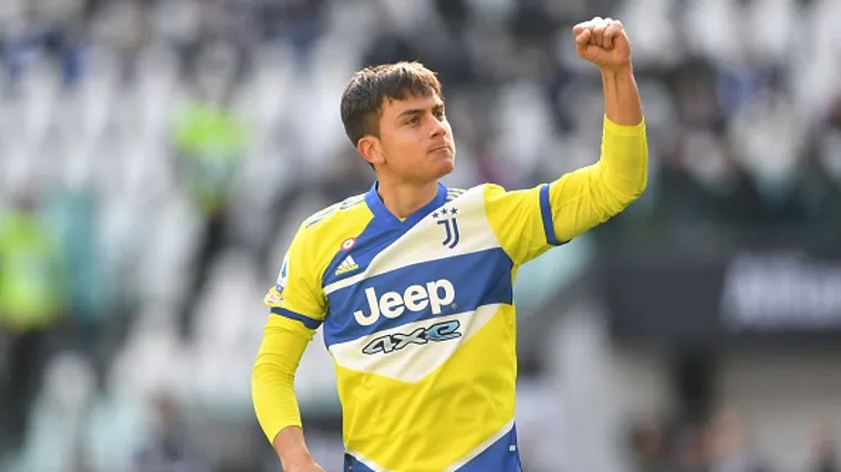 Dybala confirms Juventus exit as transfer battle looms