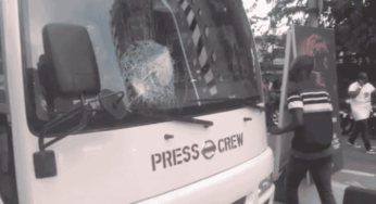 BREAKING: Hoodlums attack convoy of APC presidential candidate in Lagos State