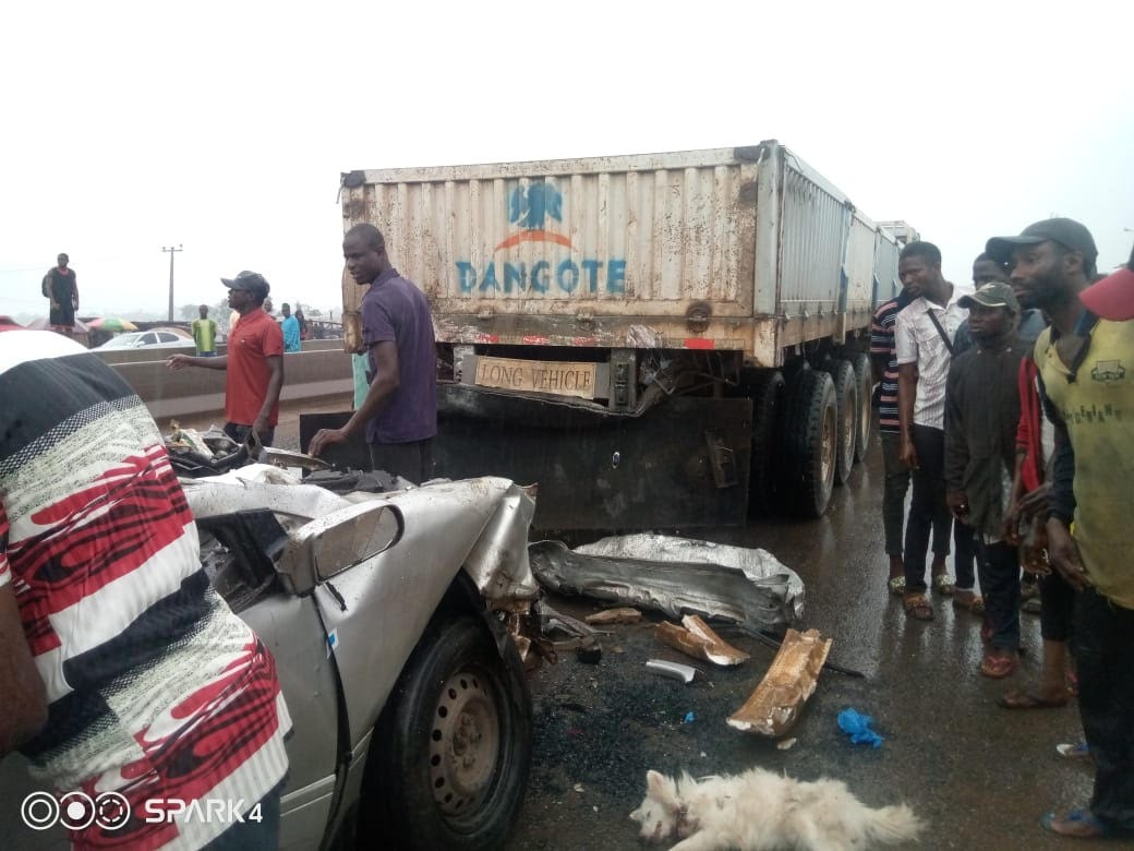 Dangote truck crushes four to death along Lagos-Ibadan expressway