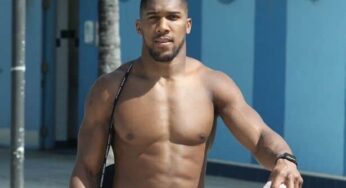 Anthony Joshua storms Saudi Arabia early for Usyk rematch