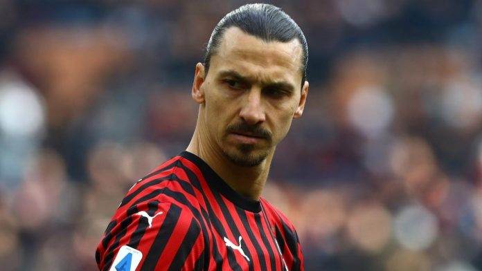 Ibrahimovic extends contract with AC Milan by one year