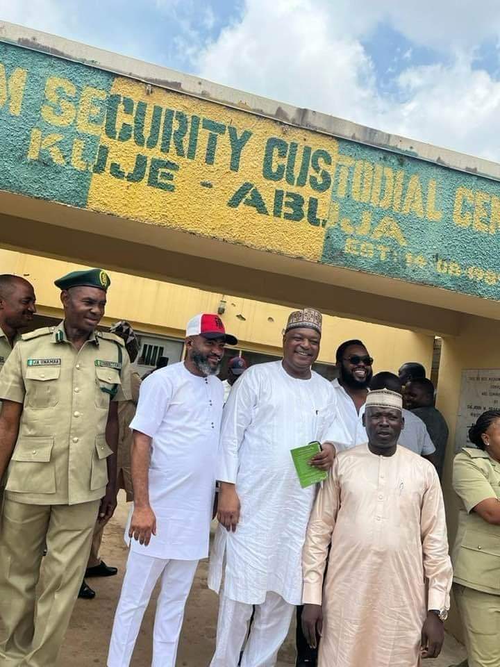 Nyame, Dariye released from jail after presidential pardon (Photos)