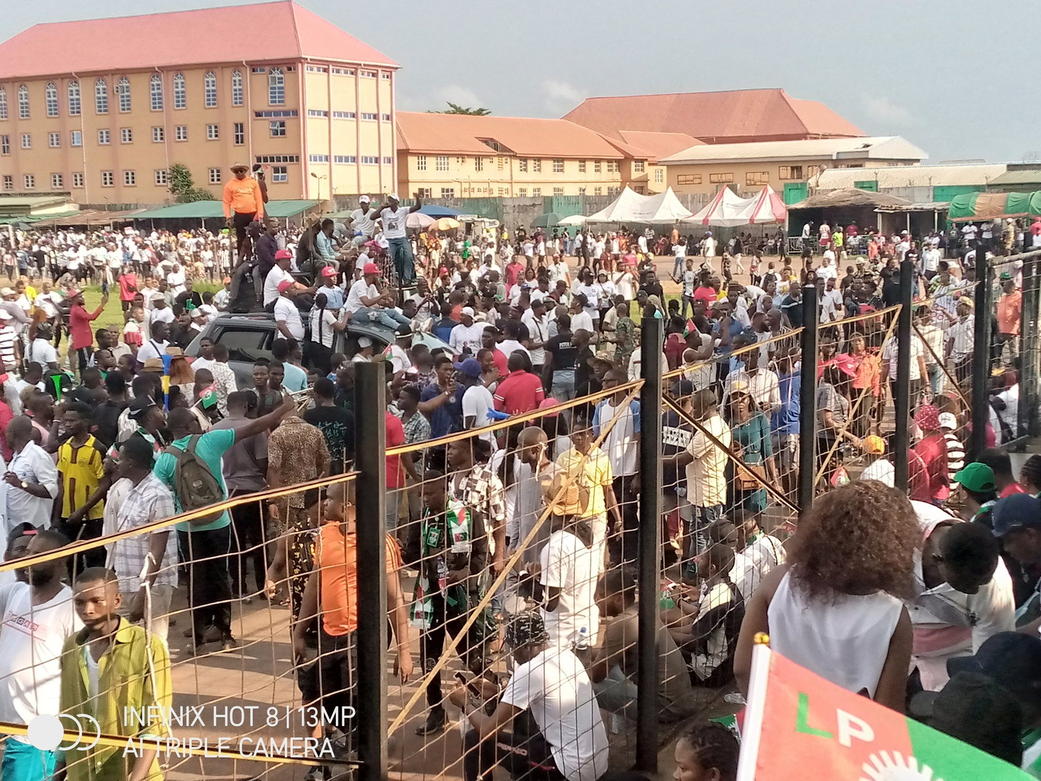 Peter Obi’s supporters dare IPOB, shut down Onitsha with mega rally
