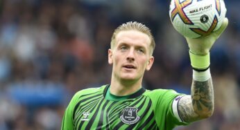 Jordan Pickford helps Everton draw against Liverpool