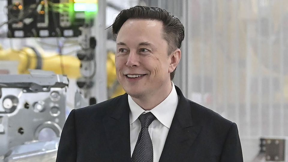 Elon Musk takes over Twitter, sacks top executives