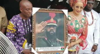 Bianca Celebrates 11th Anniversary Of Ojukwu’s Death