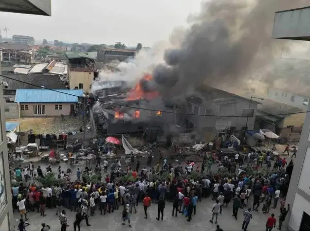 Popular Tejuosho textile market in Lagos on fire