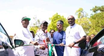 Ortom presents official vehicles to legislative leaders of LGC’s