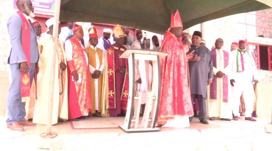 10,000 Bishops, Imans, herbalists endorse Peter Obi in Abuja (Video)