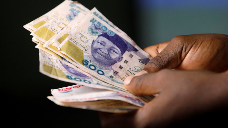 BREAKING: Naira crashes to N1,300 per dollar in new exchange rate