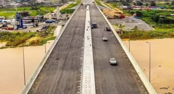 FG threatens to shut down 2nd Niger Bridge