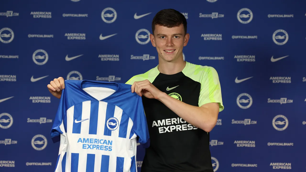 Brighton sign Jacob Slater from Preston North End