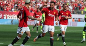 Manchester United cruise past Arsenal 2-0 in US tour opener