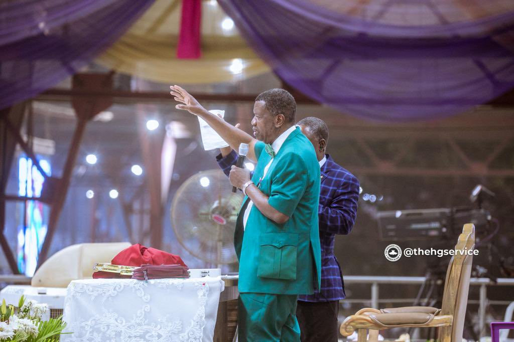 Pastor Adeboye gives fresh prophecies on naira to dollar rate