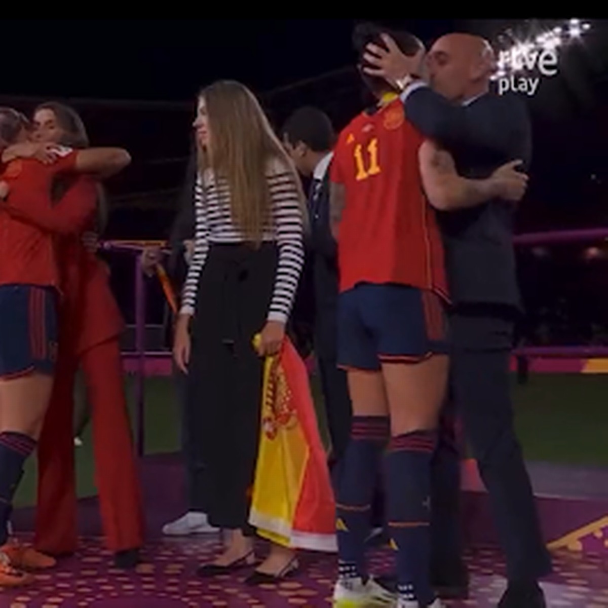 Jenni Hermoso defends FA President for Kissing her after World Cup victory