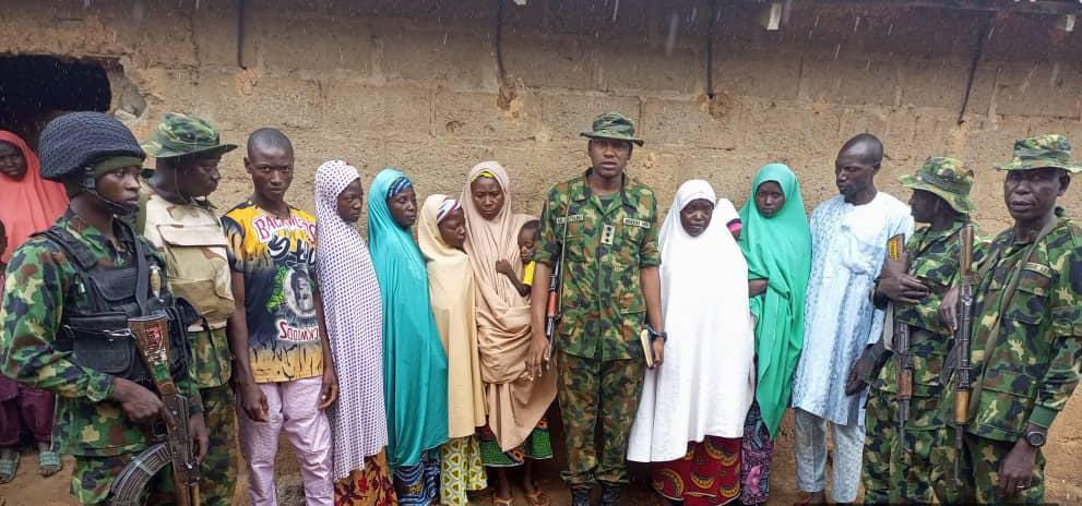 Nigerian troops overpower bandits, kill three, free kidnap victims