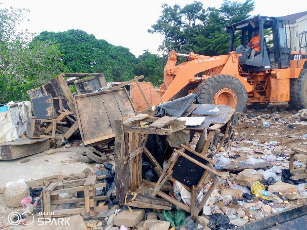 BREAKING: FCTA demolishes popular Asokoro market in Abuja