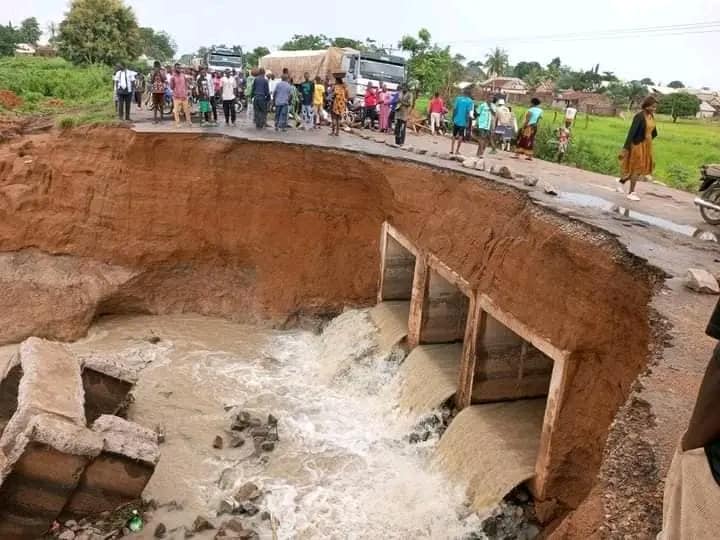 Benue: Motorists stranded as bridge collapses on Gboko highway