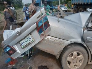 Fatal accident on Lagos-Ibadan expressway kills two, injures 10 others