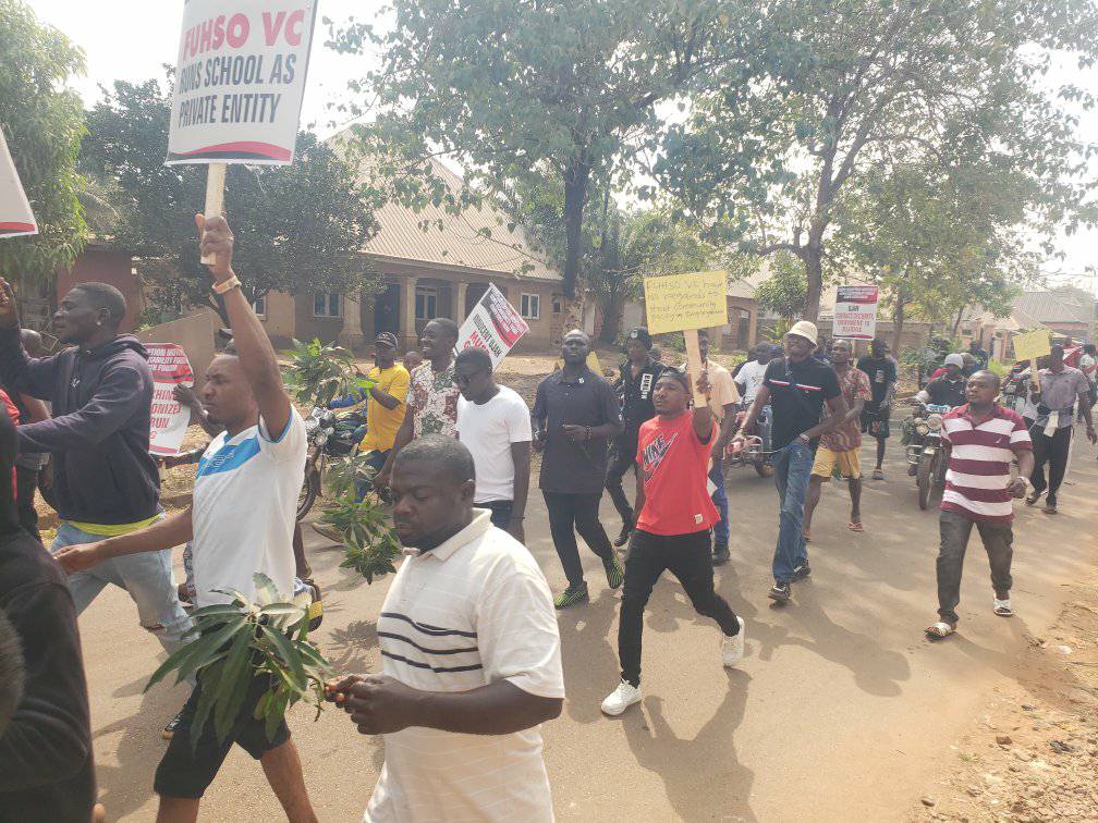 BREAKING: Protest rocks Otukpo over high cost of tuition fees at FUHSO