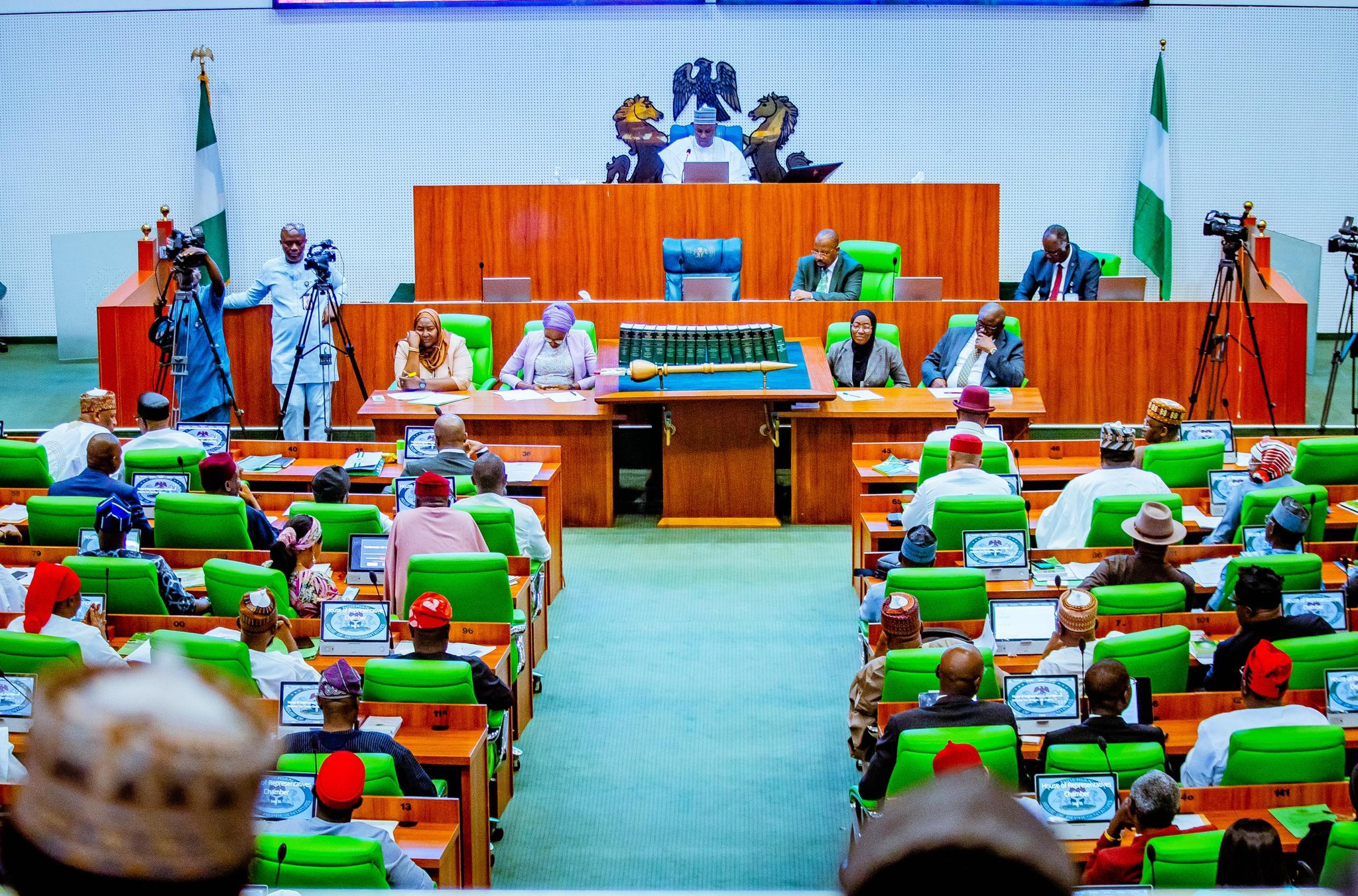 Lawmakers propose 6-year single tenure for President in Nigeria