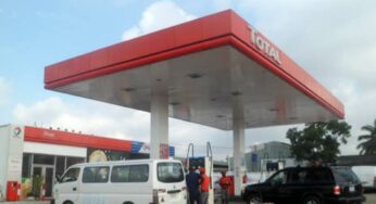 Drama as Total filling station attendants allegedly force customers to by meat pies to buy fuel