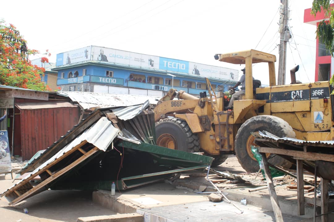 Benue govt demolishes 40 illegal structures in Makurdi