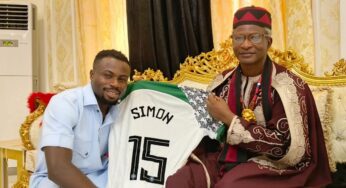 Super Eagles star, Moses Simon visits Och’Idoma [PHOTOS]