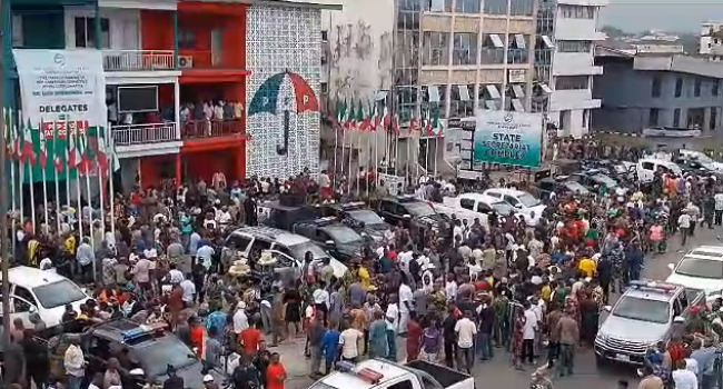 BREAKING: Tension in Rivers as protesters storm PDP Secretariat over election dispute